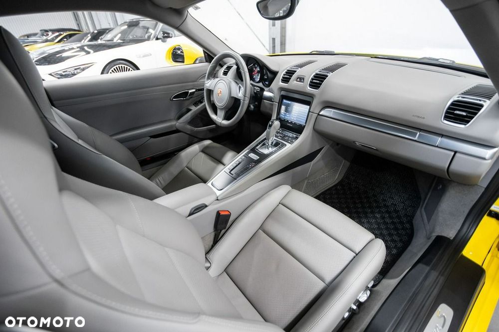 Porsche Cayman S PDK - 27