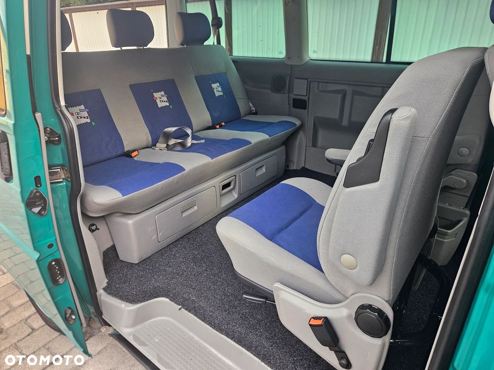 Volkswagen Multivan - 5