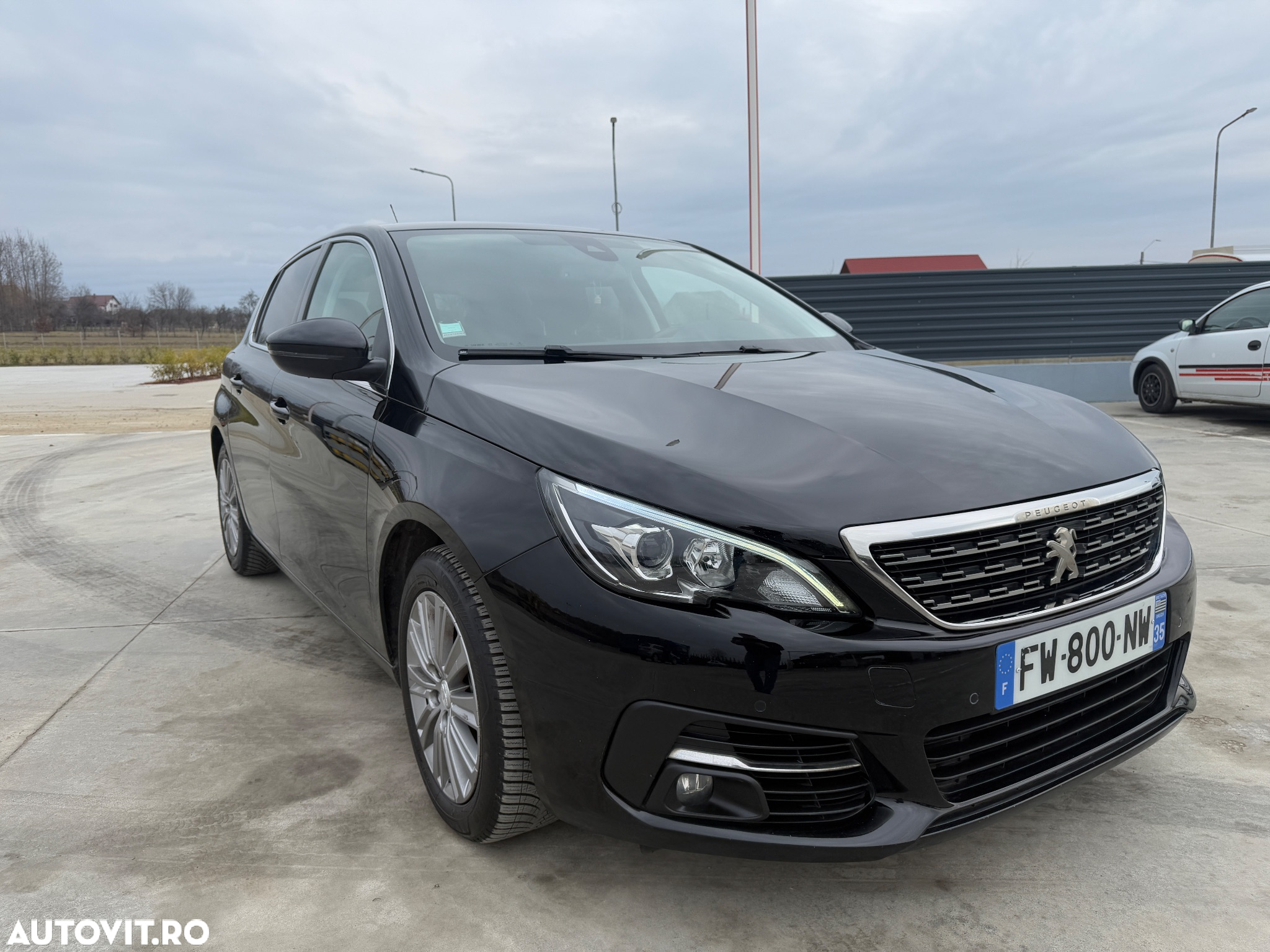 Peugeot 308 1.5L BlueHDI 130 S&S EAT8 Style - 2