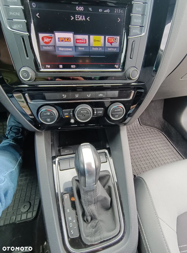 Volkswagen Jetta 2.0 TDI DPF BMT Comfortline DSG - 9