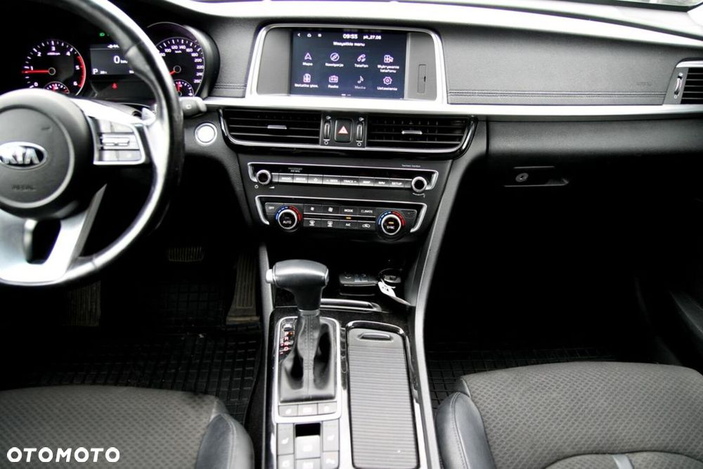 Kia Optima - 24
