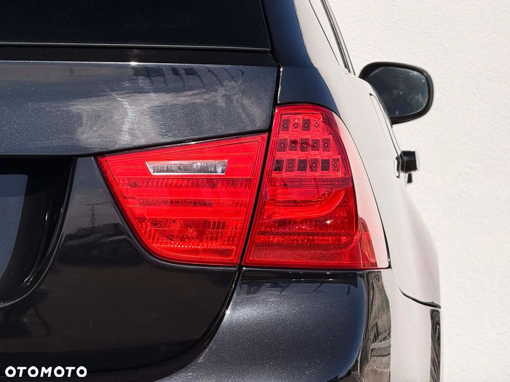 BMW Seria 3 320d DPF - 10