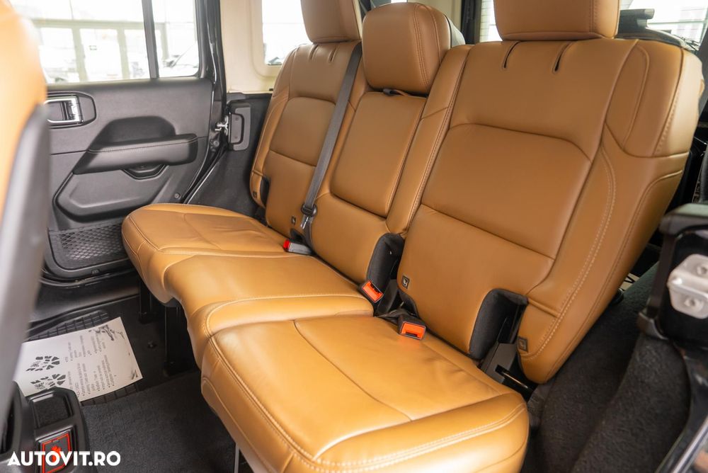 Jeep Wrangler 2.2 CRDi Hardtop AWD Automatik Rubicon - 24