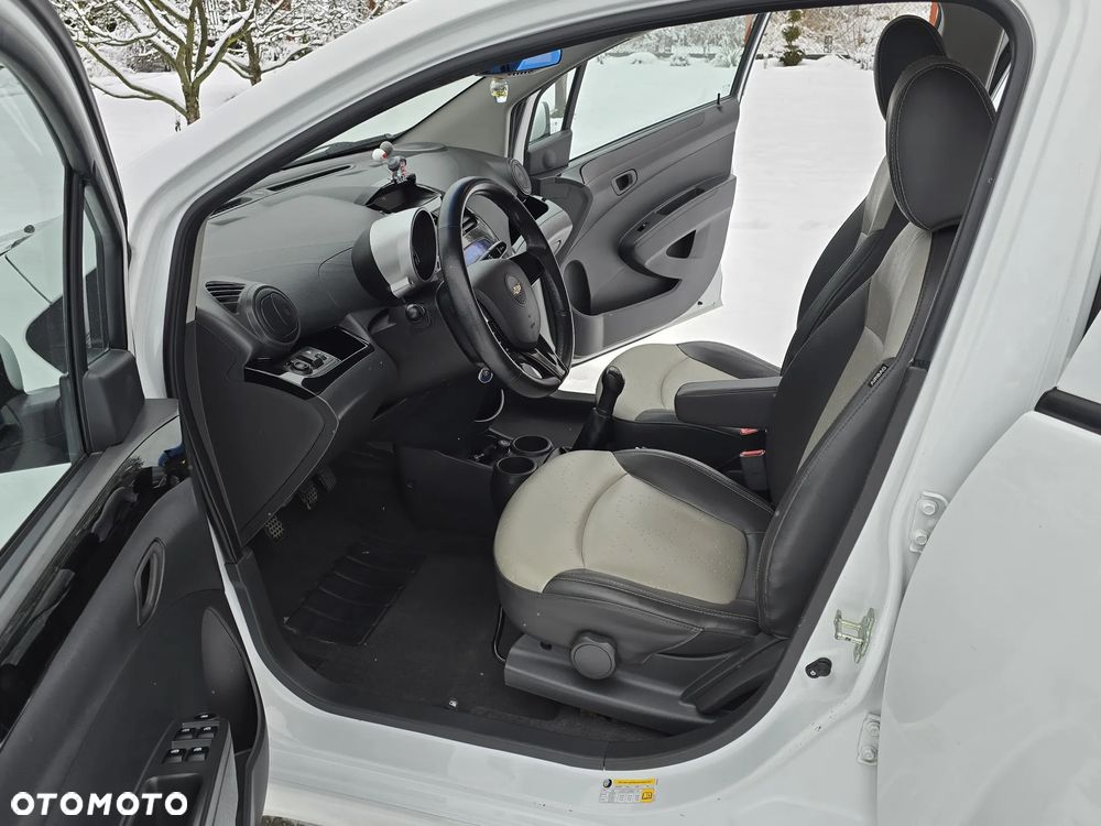 Chevrolet Spark 1.0 LS+ Design - 5