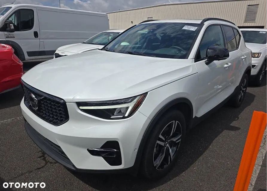 Volvo XC 40 - 1