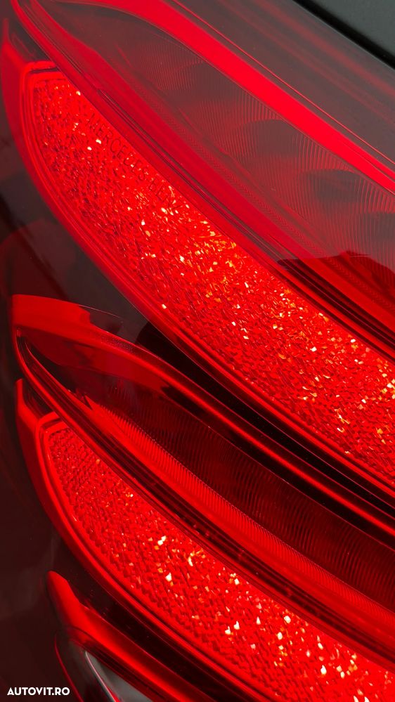 Mercedes-Benz E 220 d 9G-TRONIC AMG Line - 7