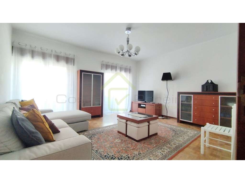 Apartamento T3 RENOVADO no CENTRO da cidade de Torres Vedras! - Grande imagem: 2/17