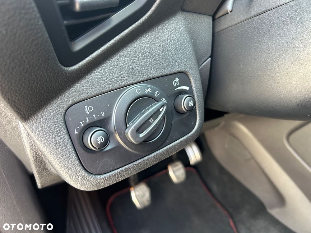 Ford Kuga 1.5 EcoBoost 2x4 ST-Line - 31