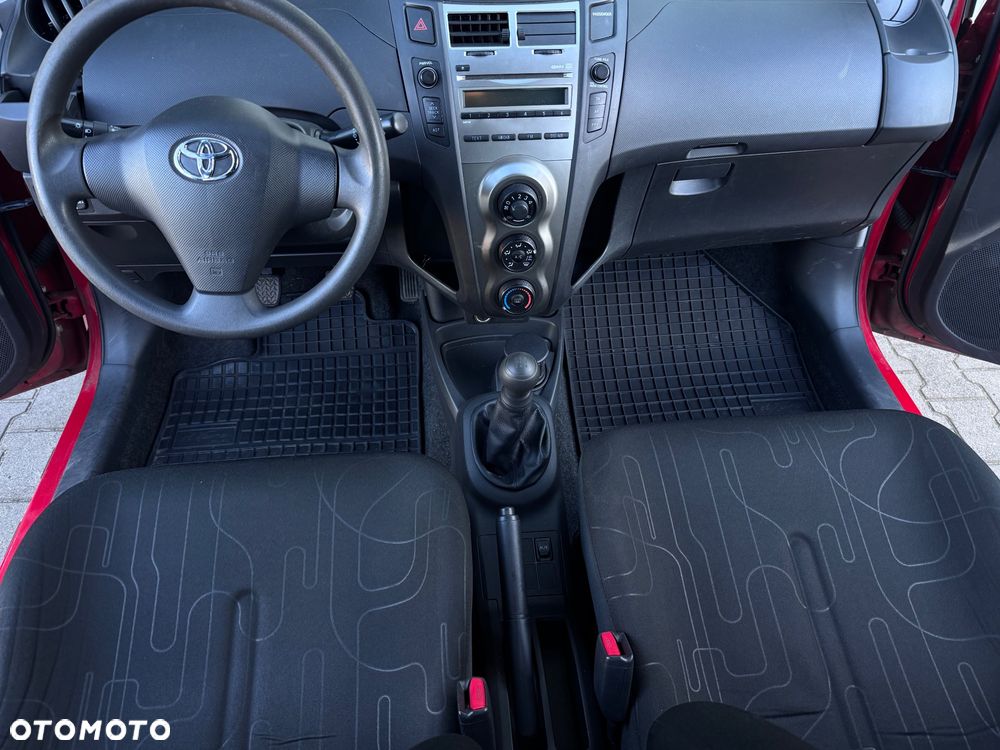 Toyota Yaris 1.0 Premium EU6 - 27
