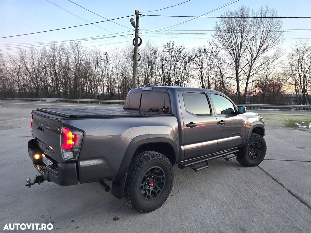 Toyota Tacoma - 5