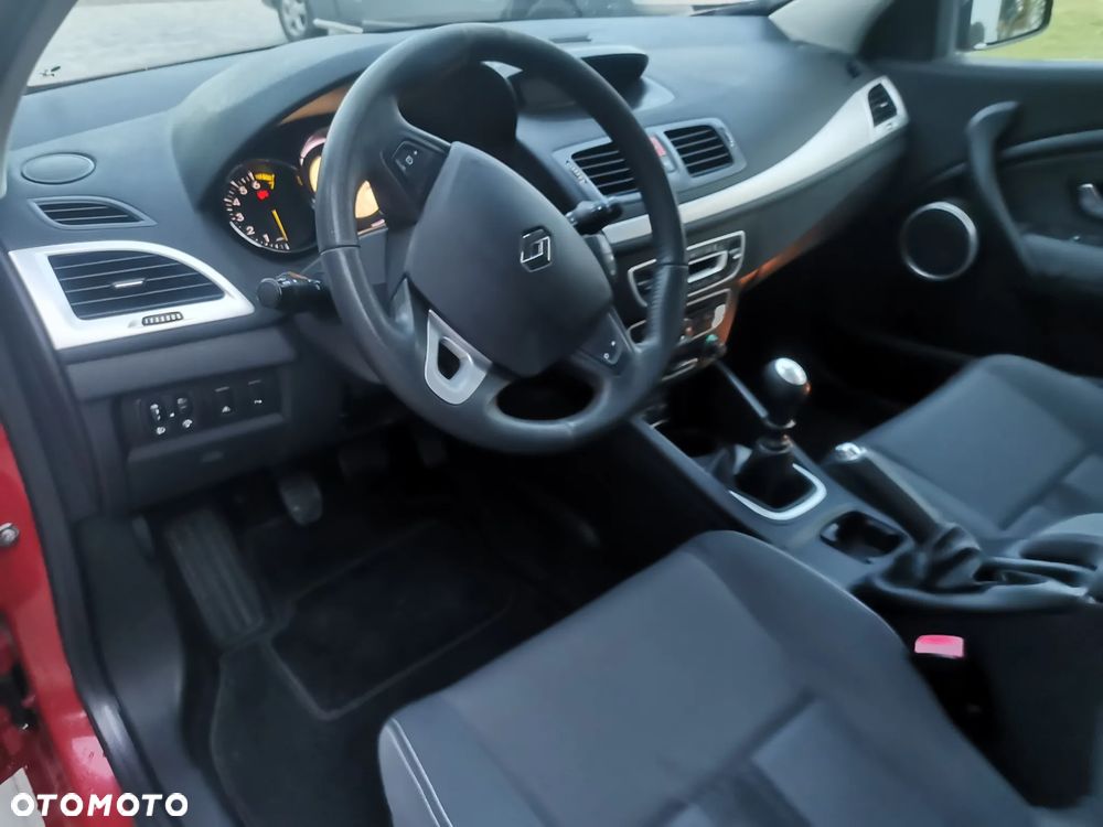 Renault Megane 1.6 Dynamique - 9