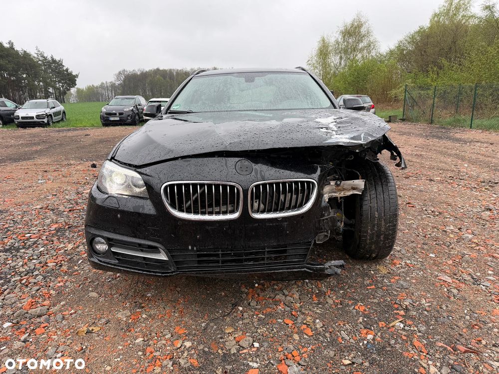 BMW Seria 5 520d xDrive - 2