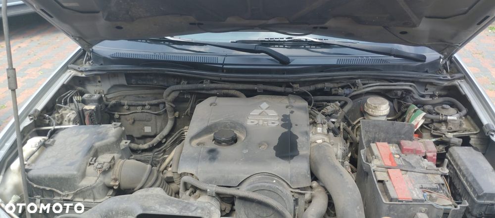 Mitsubishi L200 - 8
