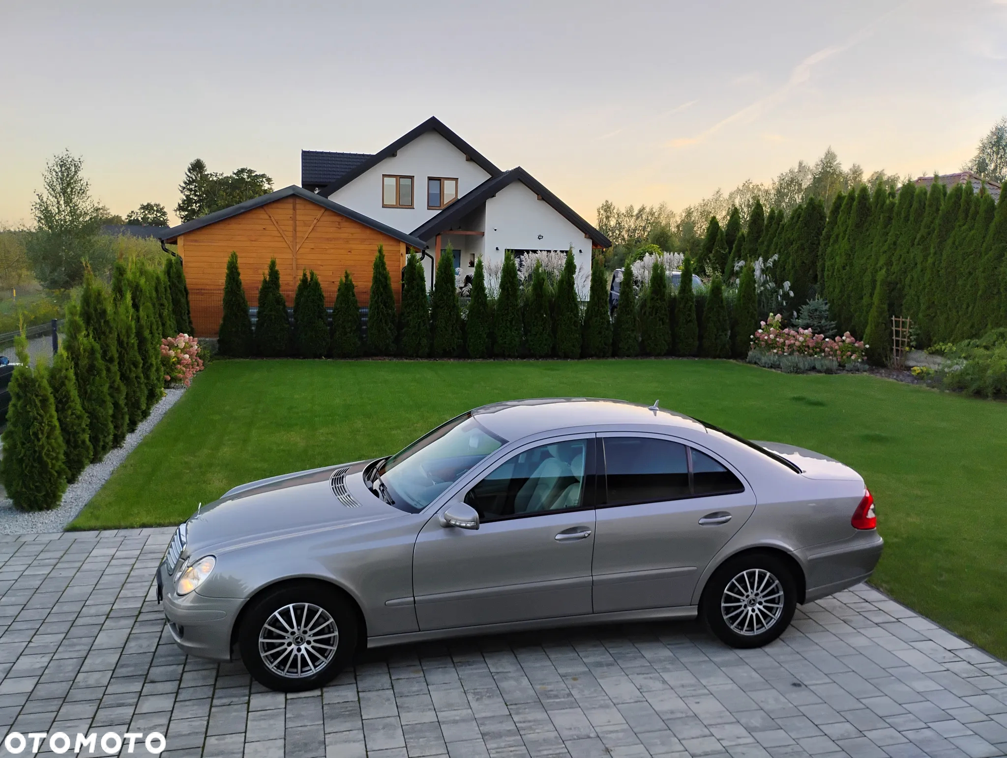 Mercedes-Benz Klasa E 220 CDI Automatik Classic - 29