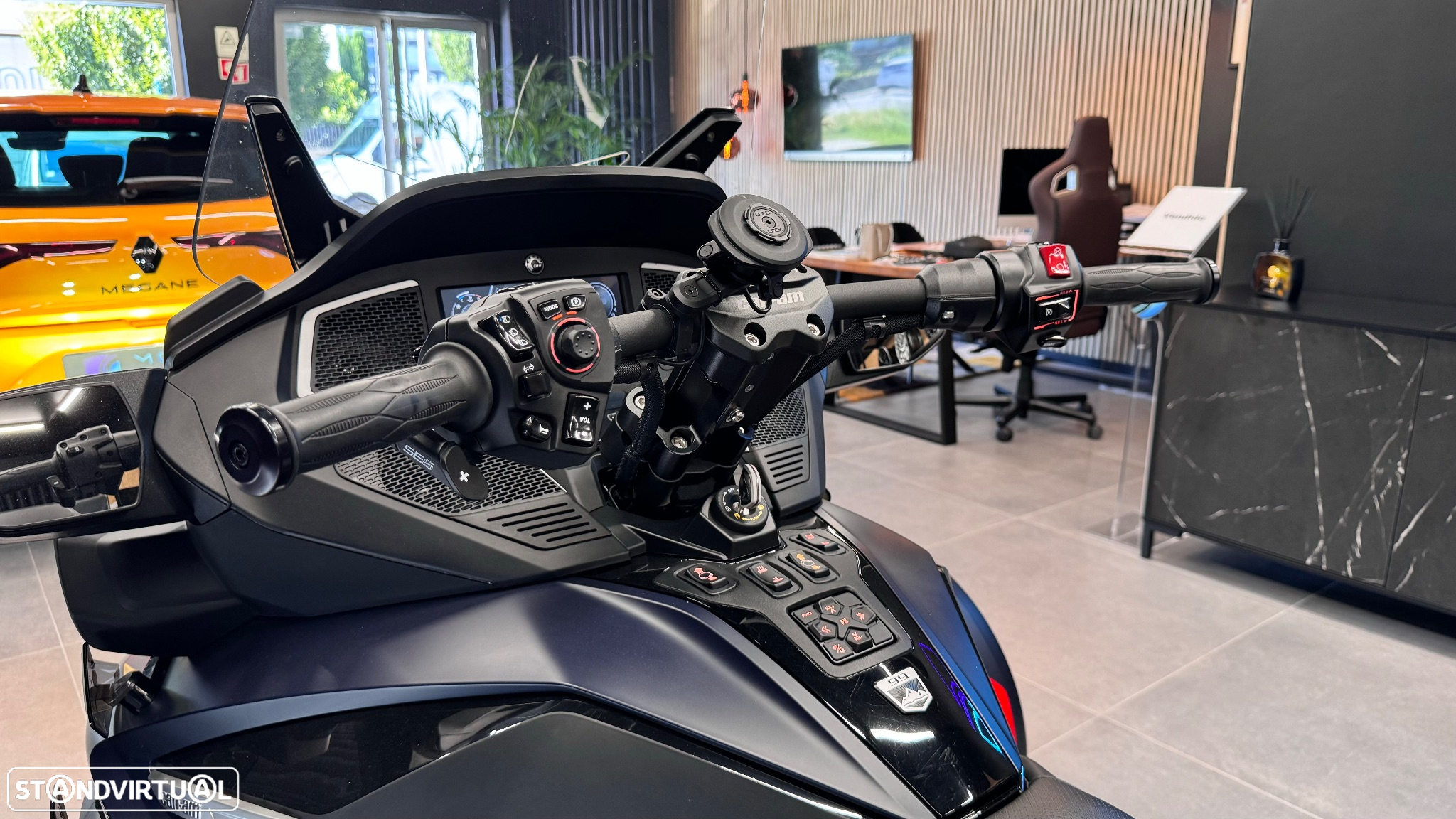 Can-Am Spyder RT Sea to Sky - 16