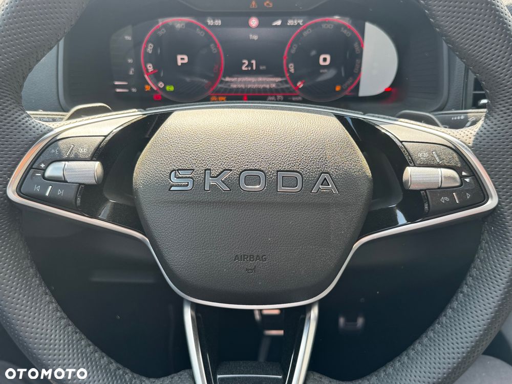 Skoda Karoq 1.5 TSI ACT Sportline DSG - 17
