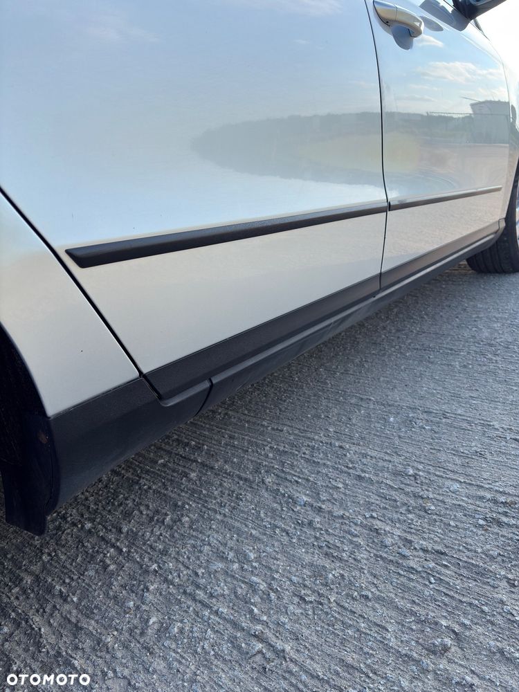 Volkswagen Passat 1.6 Comfortline - 30