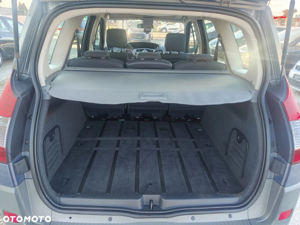 Renault Scenic - 12