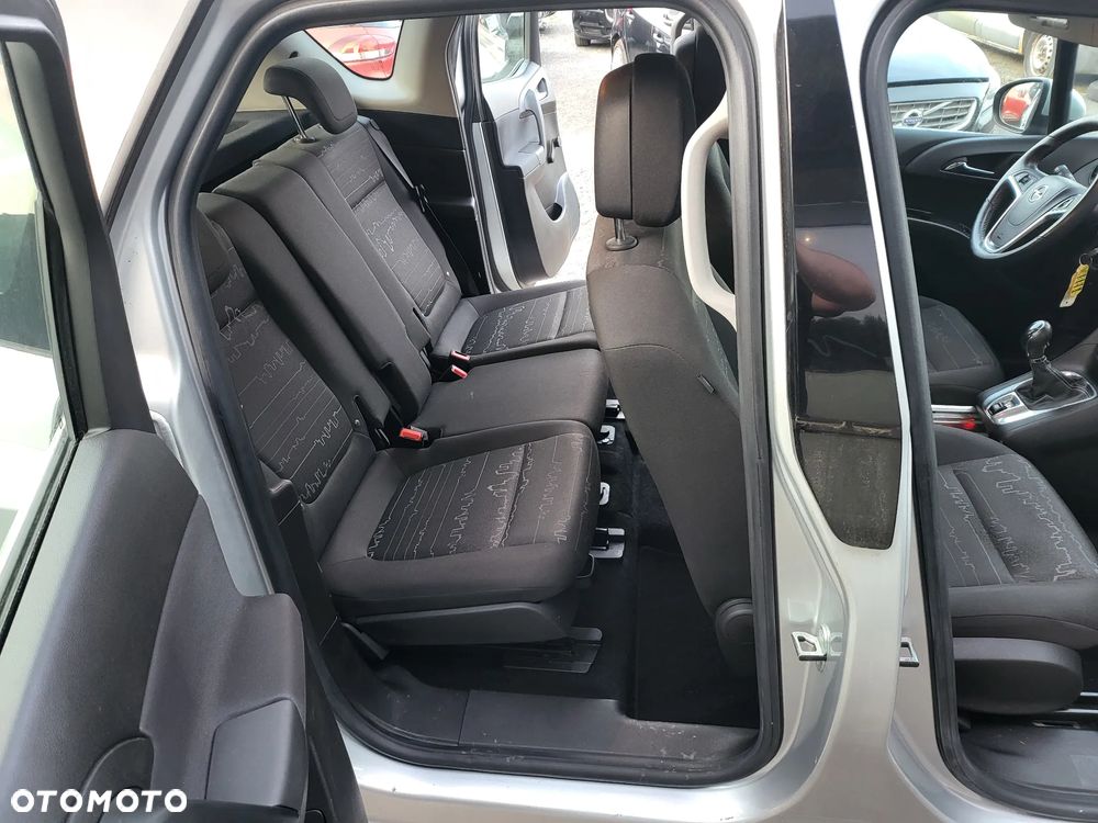 Opel Meriva 1.4 T Cosmo - 24