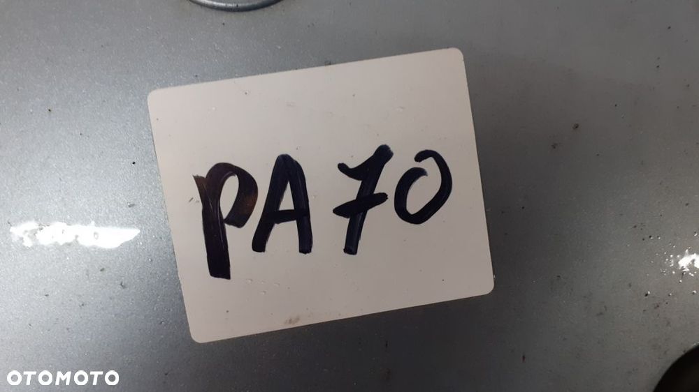 # ZDERZAK PRZÓD PRZEDNI DO FORD FOCUS C-MAX HALOGENY Z3 - 2