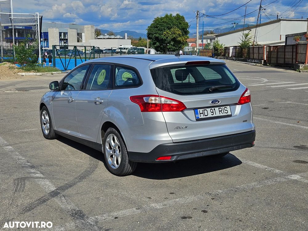 Ford Focus Turnier 1.6 TDCi ECOnetic 88g Start-Stopp-Sy Trend - 3
