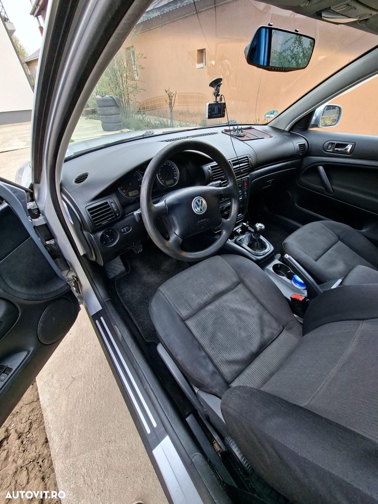 Volkswagen Passat 1.6 Family - 2