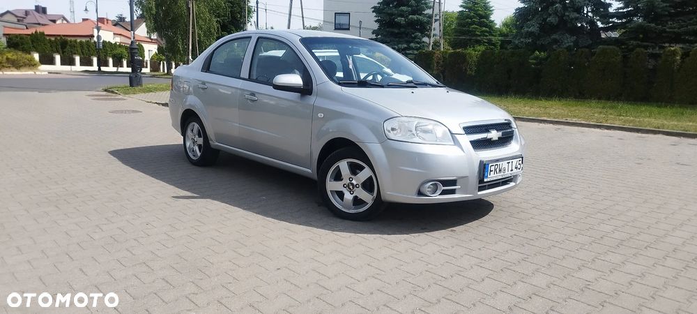 Chevrolet Aveo - 3