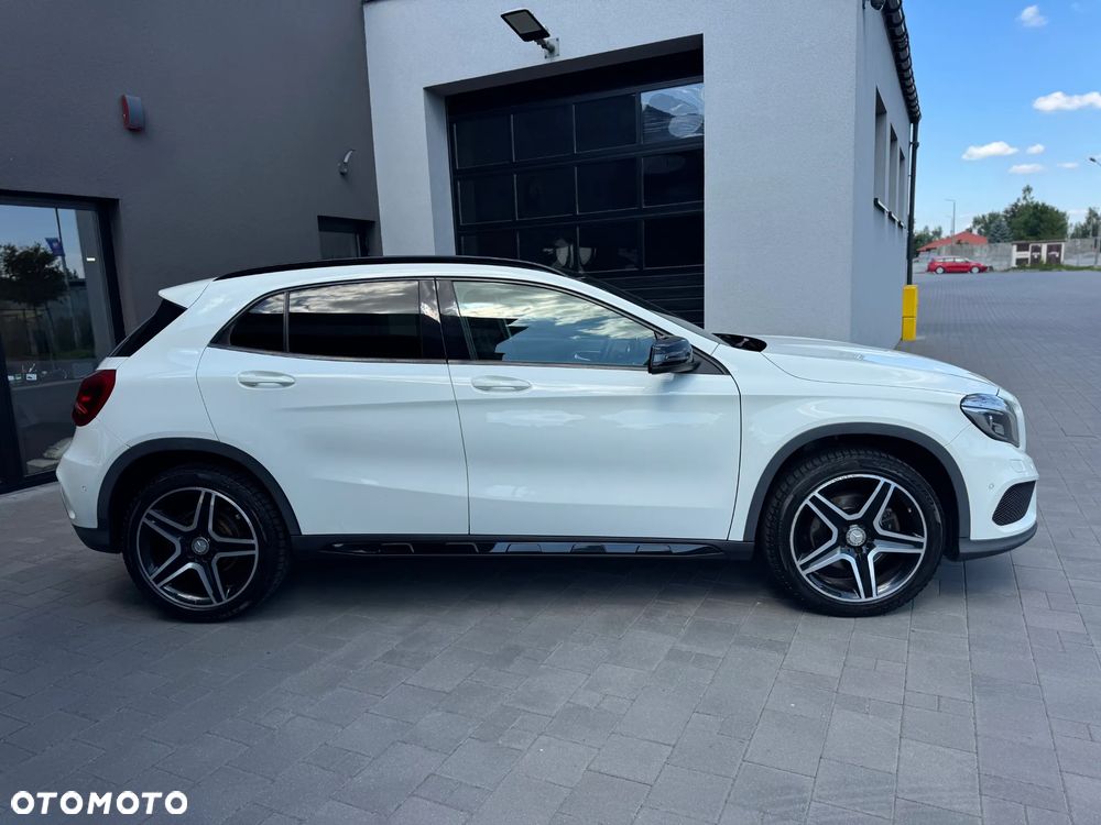 Mercedes-Benz GLA 250 4-Matic - 6