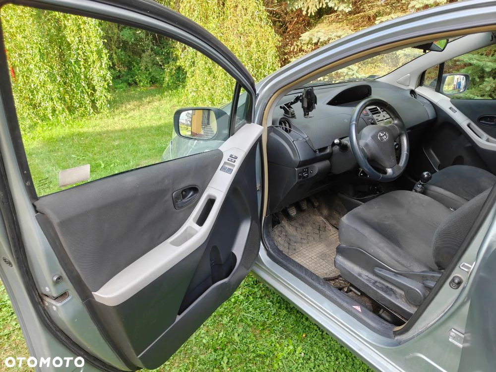 Toyota Yaris 1.4 D-4D Luna EU5 - 10