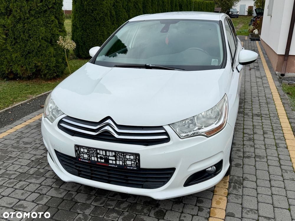 Citroen C4 2010 photo 3