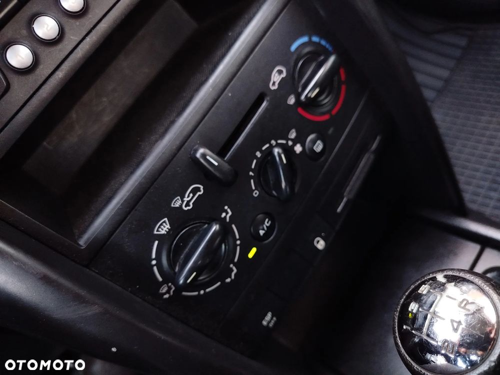 Peugeot 207 95 VTi Urban Move - 4