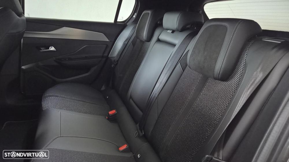 Peugeot 308 1.6 Hybrid GT Pack e-EAT8 - 17