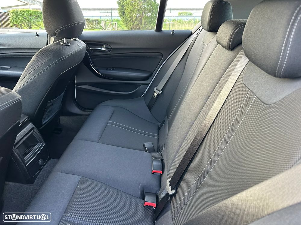 BMW 116 d EDynamics Line Sport - 23