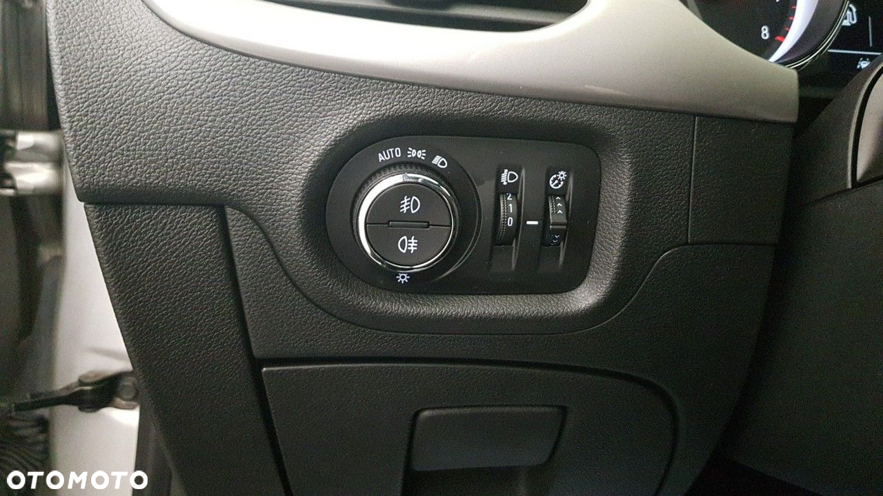 Opel Astra - 32