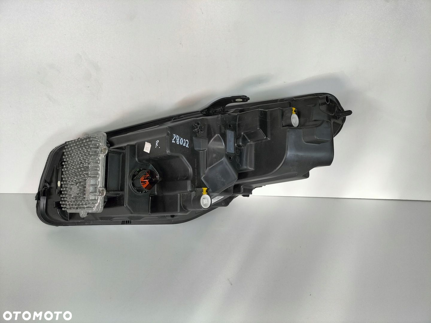 Lampa przednia prawa JAGUAR E-PACE X540 17- - 5