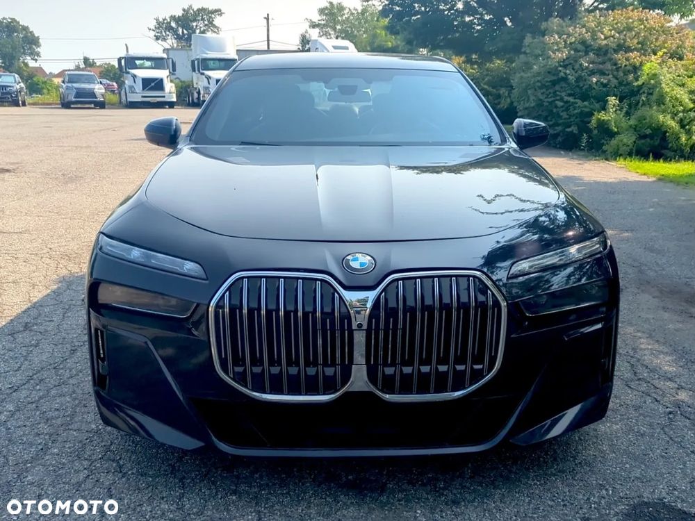 BMW Seria 7 - 1