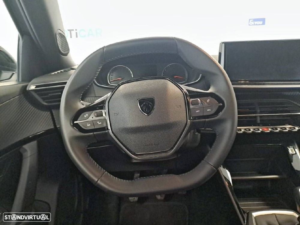 Peugeot 2008 1.2 Style - 12