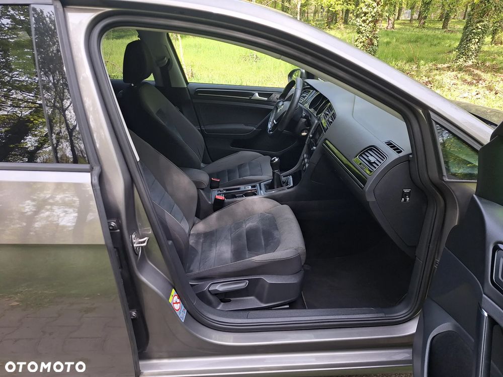 Volkswagen Golf 1.4 TSI BMT Highline - 15