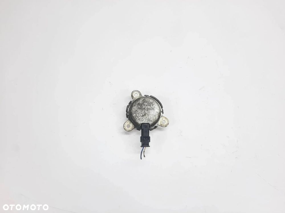 zawór elektromagnetyczny zamiany faz rozrządu Ford fiesta mk7 EcoBoost 1.0 - 1