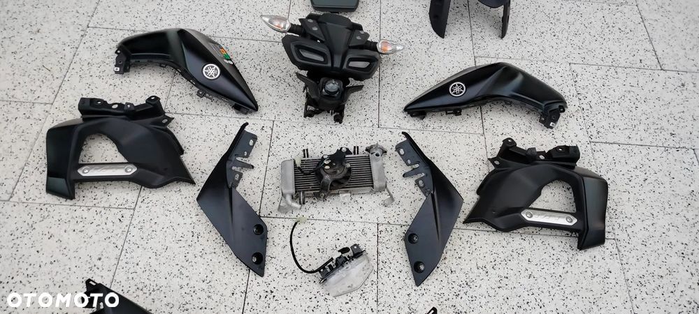 YAMAHA MT 125 MT125 2024 REFLEKTOR LAMPA CZASZA LICZNIK OWIEWKA CHŁODNICA ZEGARY LAMPA TYŁ - 4