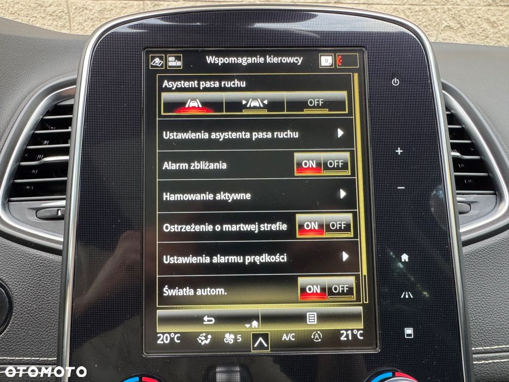 Renault Grand Scenic BLUE dCi 150 EDC BOSE EDITION - 17