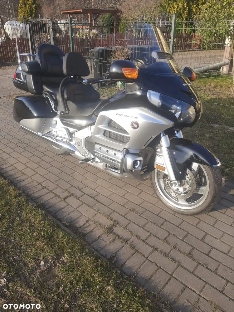 Honda GL - 6