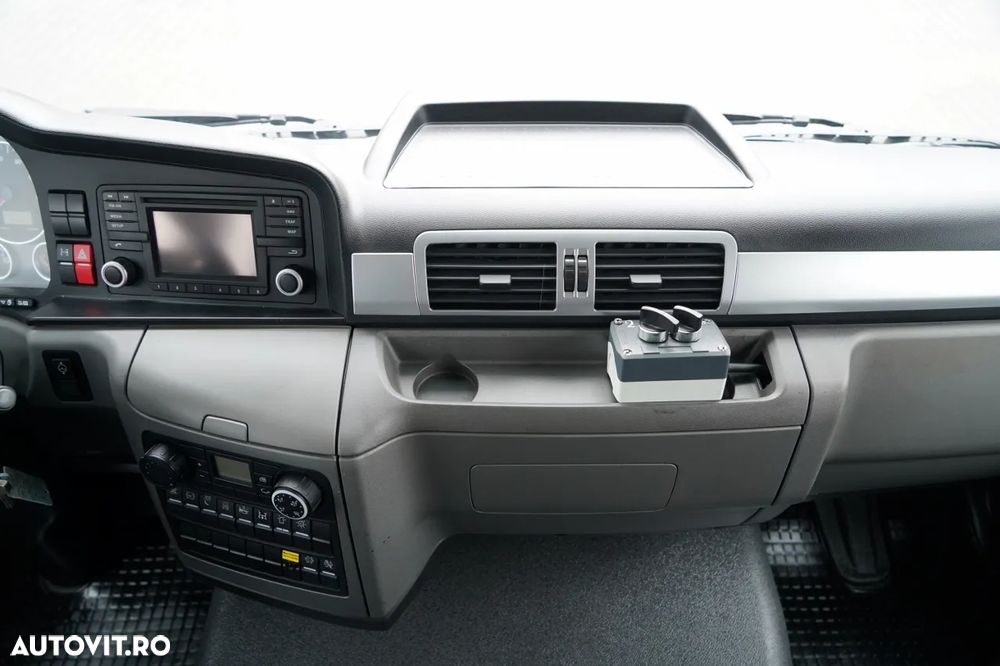 MAN TGM 18.340 / 4X2 / BASCĂLARE 3 LATERALĂ / BANCĂ HIDRODOXY / CAMION CU 7 LOCURI / BORDMATIC - 29