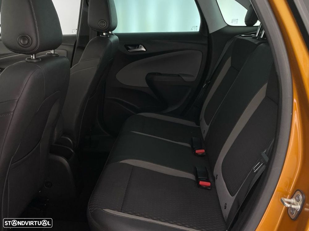 Opel Crossland X 1.2 T Innovation - 12