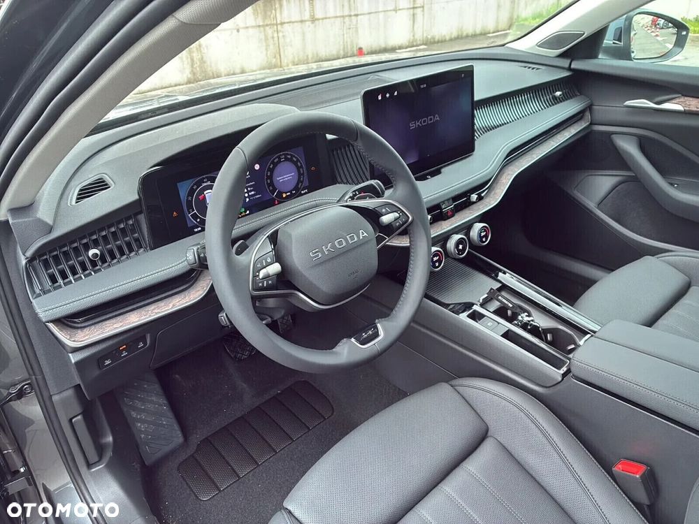 Skoda Superb 2.0 TDI SCR 4x4 L&K DSG - 6