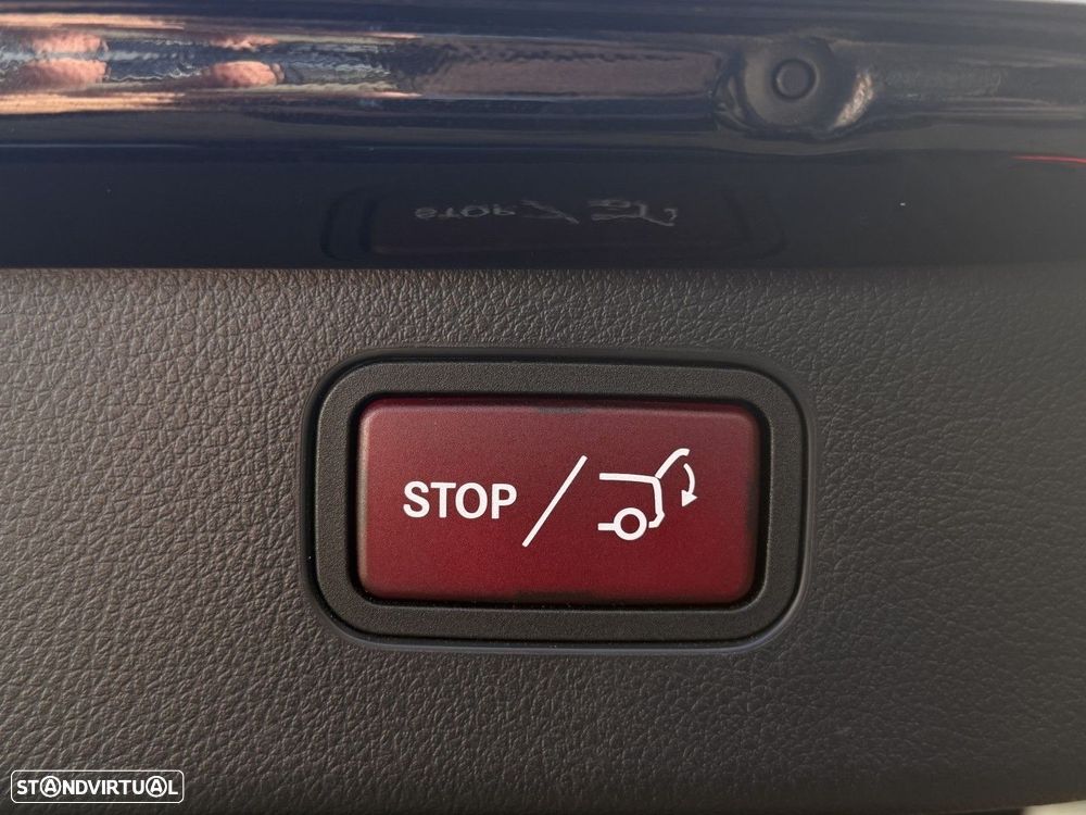 Mercedes-Benz C 300 e T 9G-TRONIC AMG Line - 24