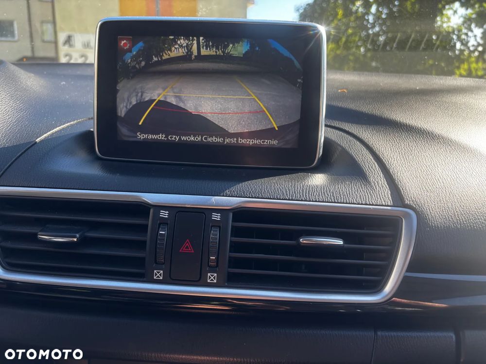 Mazda 3 - 6