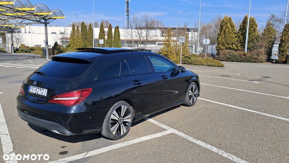 Mercedes-Benz CLA 180 UrbanStyle Edition - 26