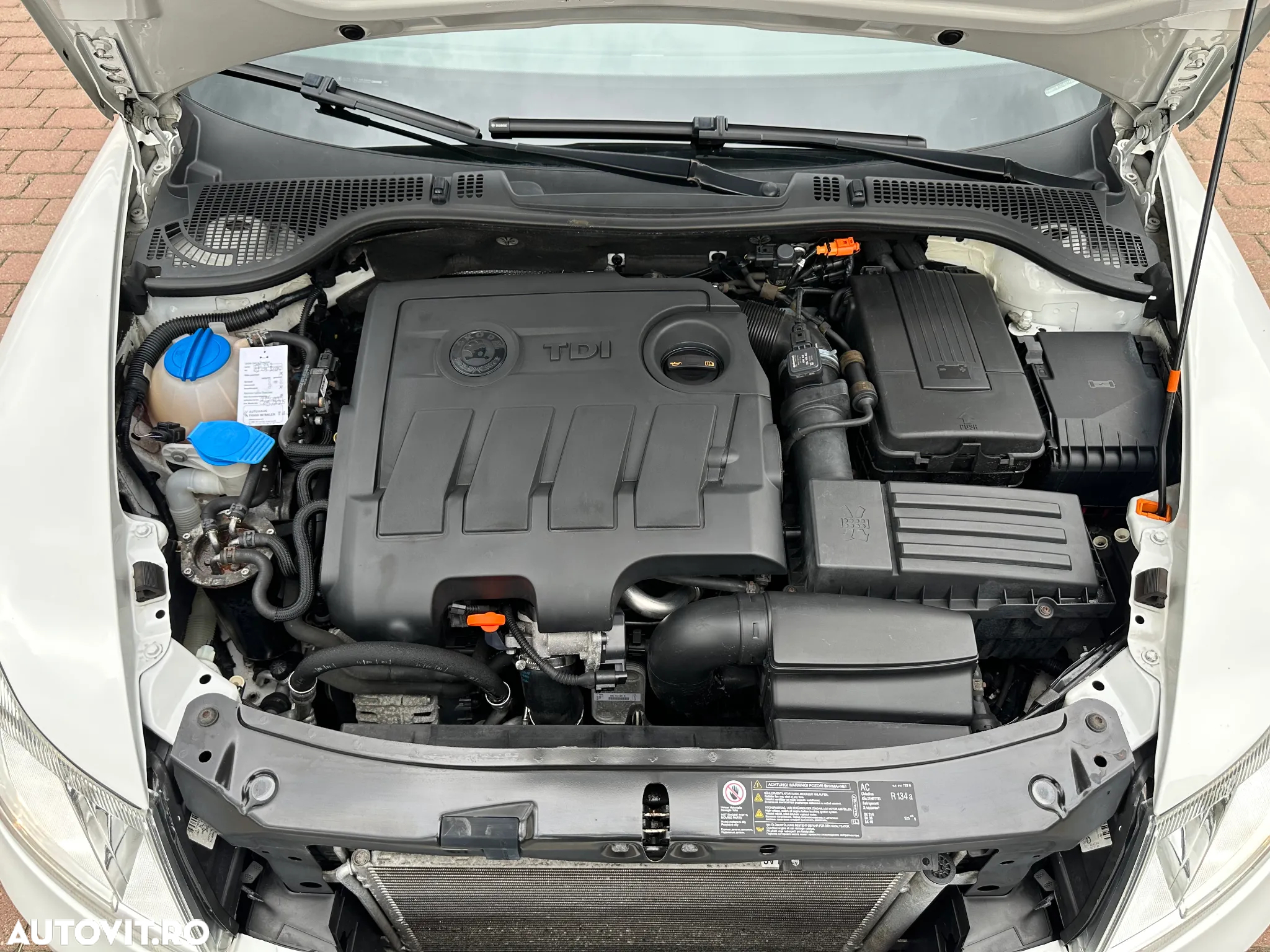 Skoda Octavia Combi 1.6 TDI DPF GreenLine - 10