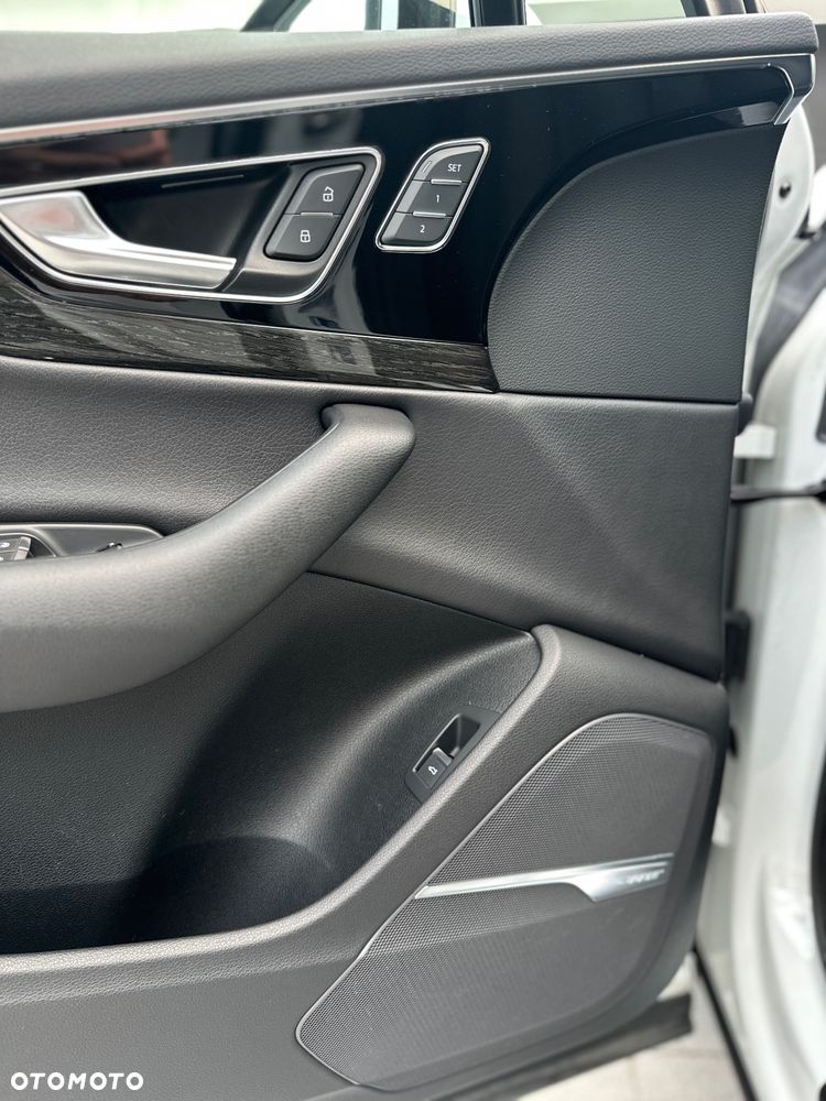 Audi Q7 3.0 TFSI Quattro Tiptronic - 28